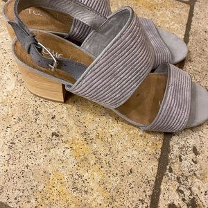Gray TOMS sandals, very comfortable block heel. Never worn.